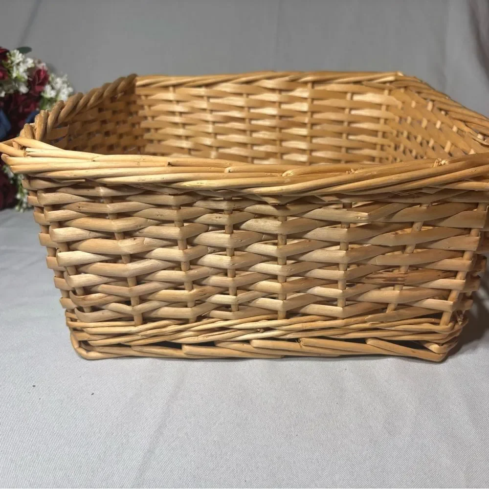 Square Wicker Basket Brown Woven Rattan Display Decor Organizer EPC